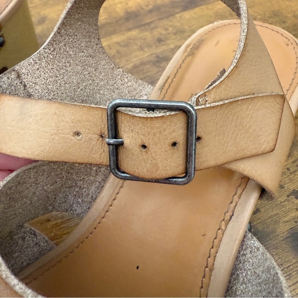 J.Crew Tan Strap Sandals Block Heel Ankle Strap Faux Leather Boho 70s Style Sz 9 - Picture 9 of 10